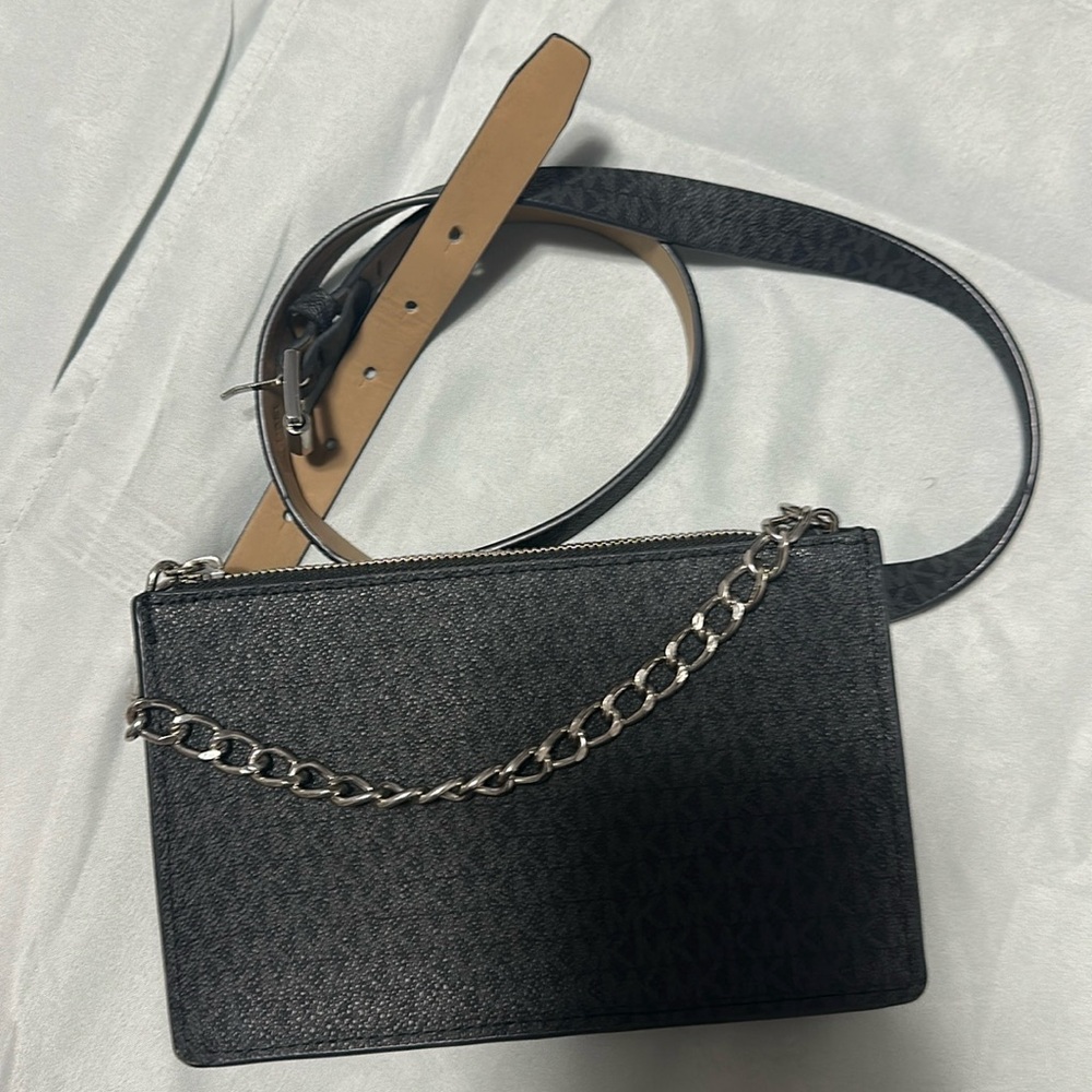 Michael Kors Belt Bag - Picture 1 of 10